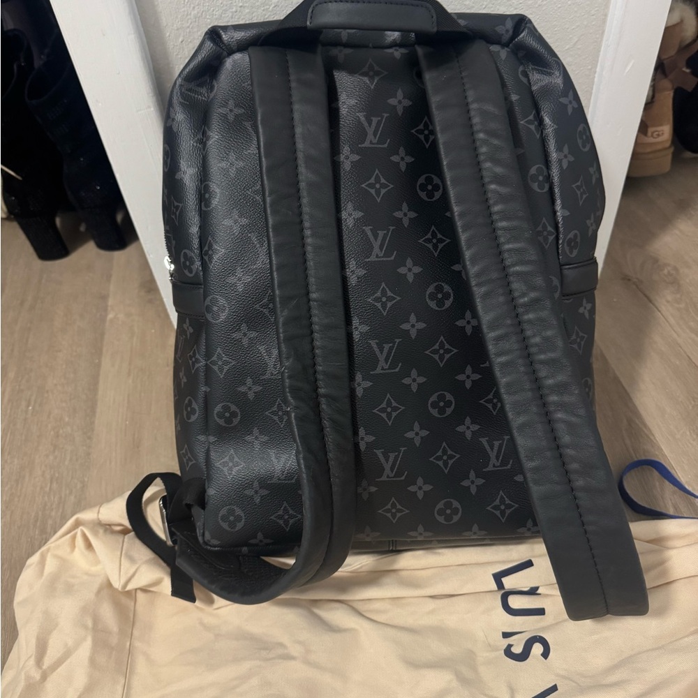 Louis Vuitton Black Monogram Men's Backpack - Picture 3 of 4